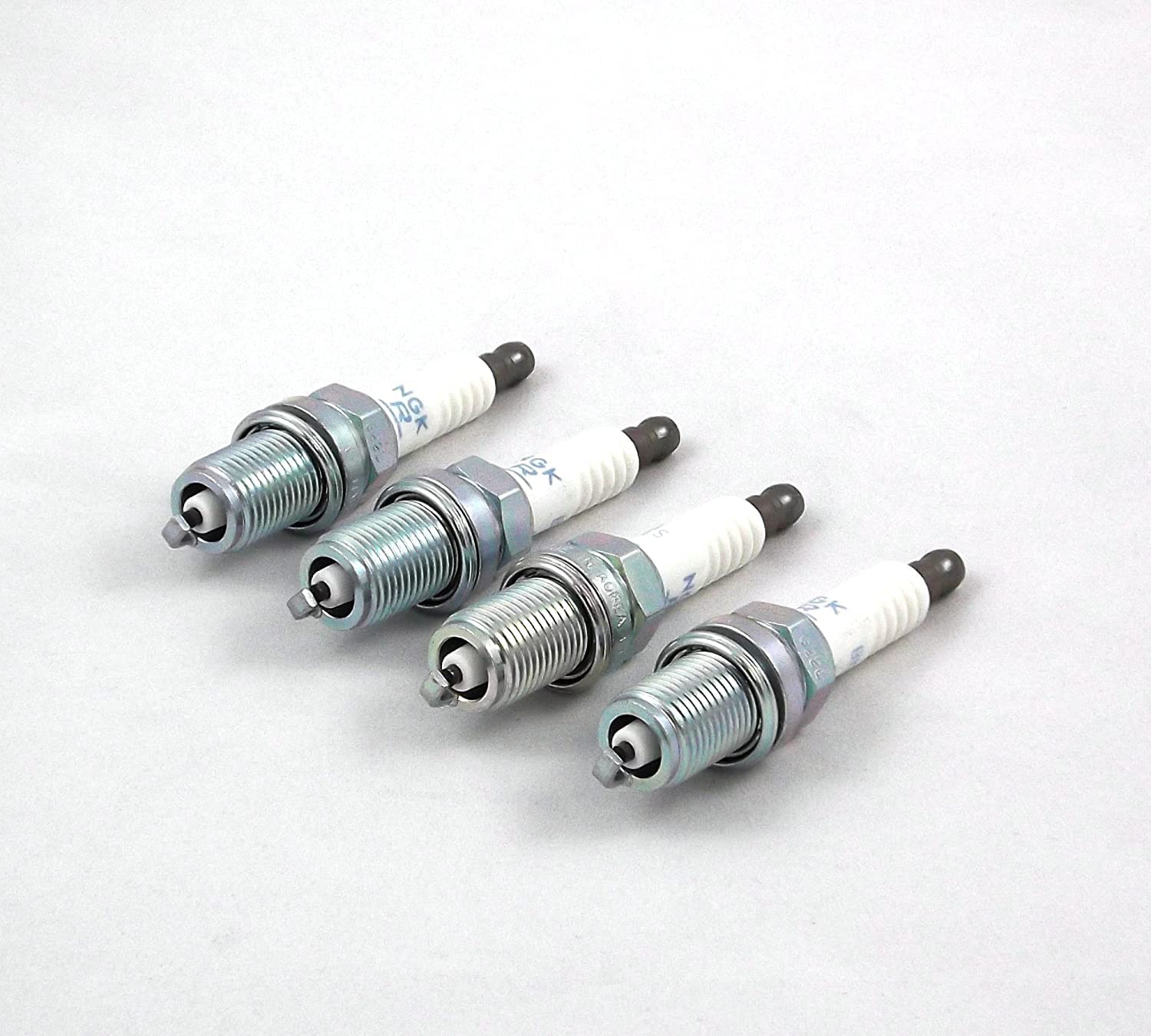 イーサン Amazon.com: Genuine OEM 18839-11051 Spark Plug 4pcs set